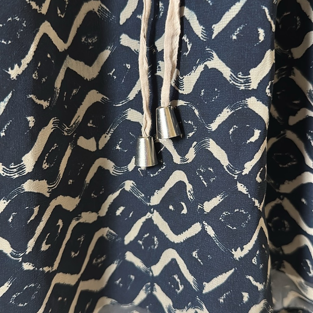 Drawstring patterned dress - Picture 5 of 11